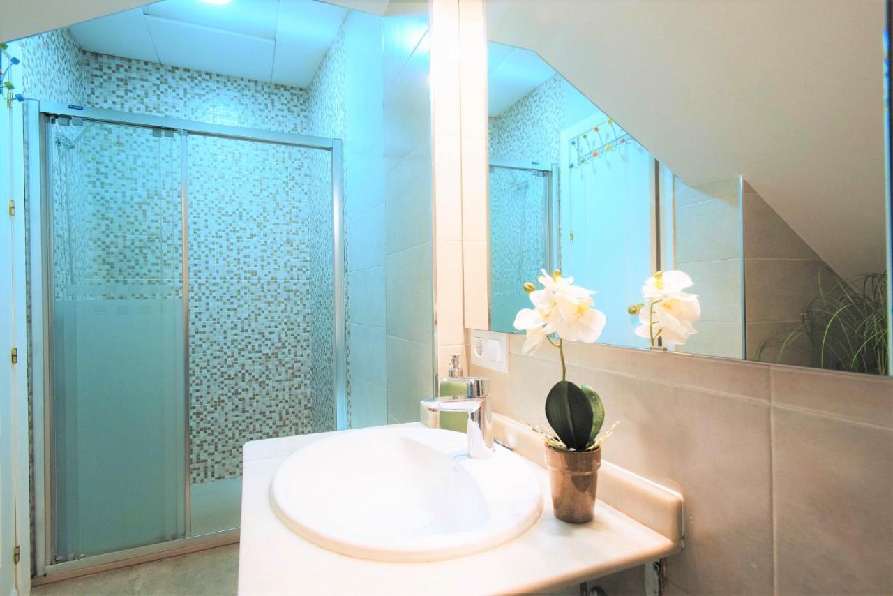 Hostly Rbh0 Modern Apartment Sevilla Kültér fotó