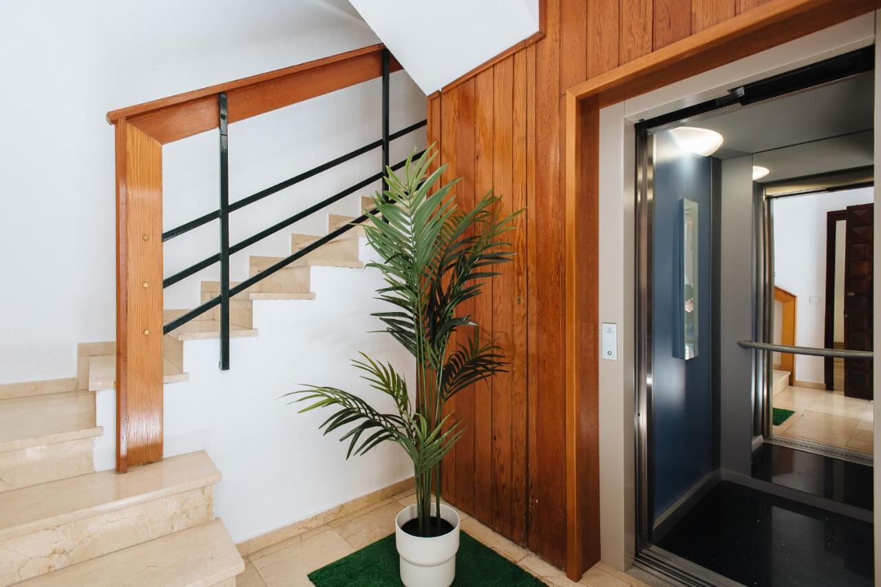 Hostly Rbh0 Modern Apartment Sevilla Kültér fotó